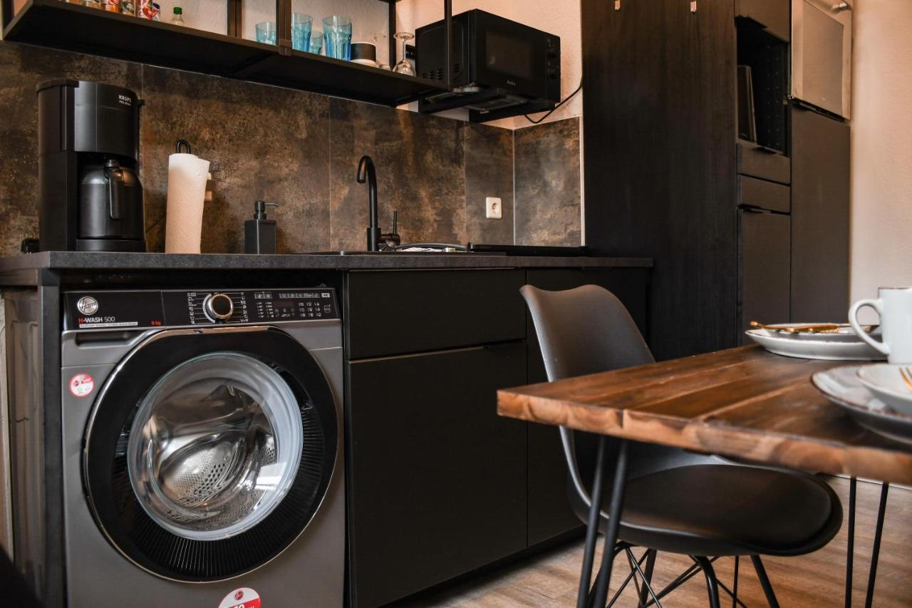 Moderne Ferienwohnung In Direkter Naehe Zur Uni, Netflix Gratis, Wlan, Waschmaschine, Geschirrspueler, Zentrum, Хемниц Экстерьер фото